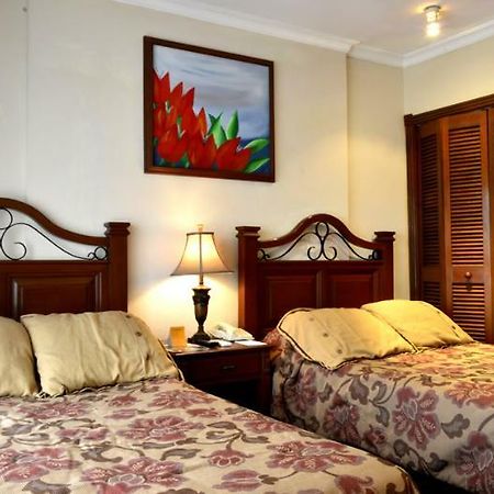 Paulistania Casa Blanca Hotel Santa Cruz de La Sierra Luaran gambar