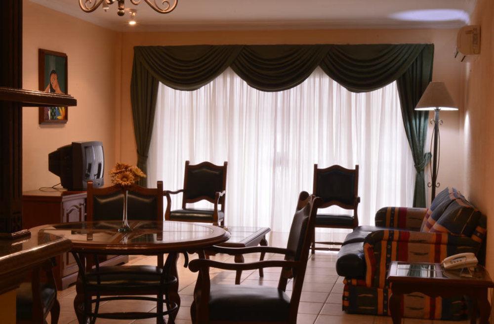 Paulistania Casa Blanca Hotel Santa Cruz de La Sierra Luaran gambar