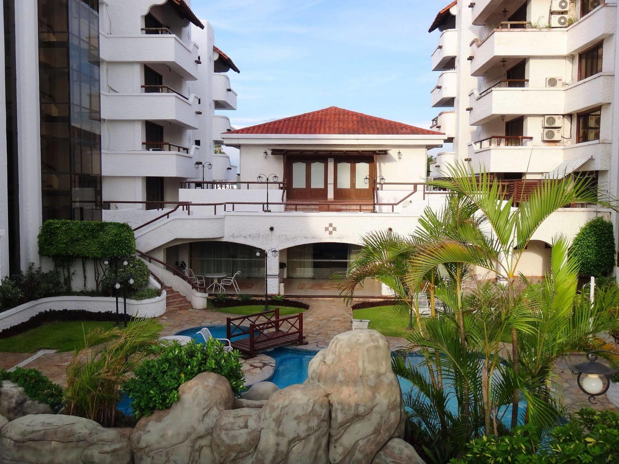 Paulistania Casa Blanca Hotel Santa Cruz de La Sierra Luaran gambar