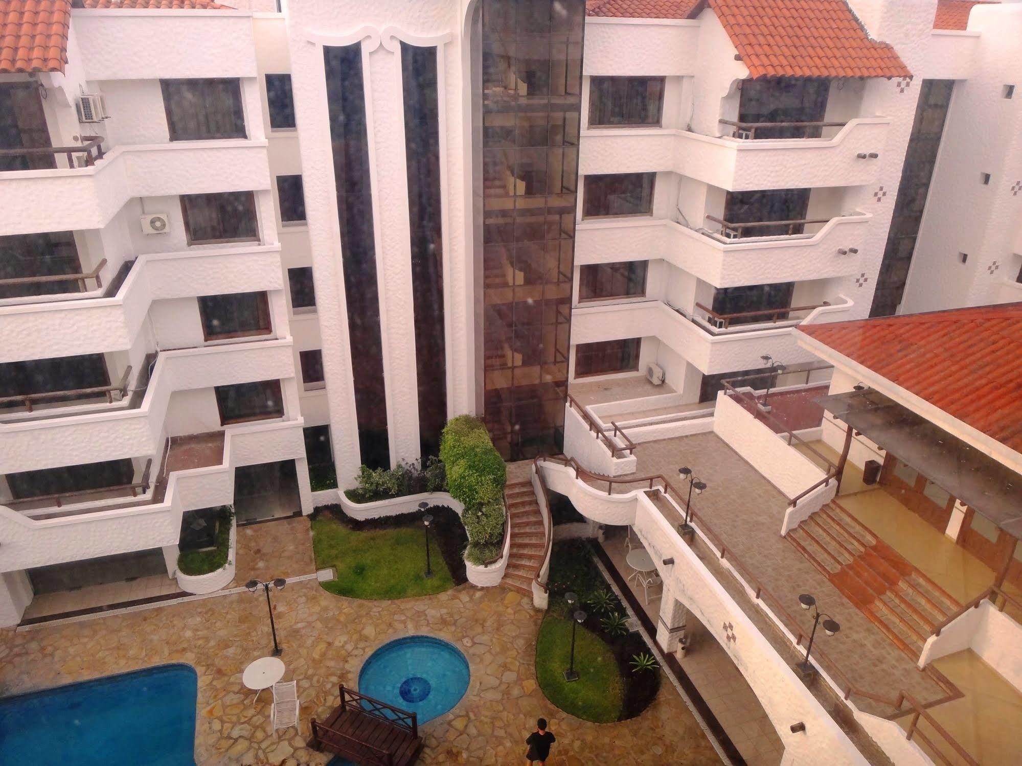 Paulistania Casa Blanca Hotel Santa Cruz de La Sierra Luaran gambar
